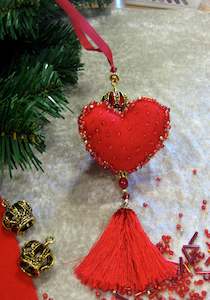 Hanging: Heartfelt Christmas