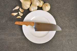 Neu Santoku 170 – Rewarewa