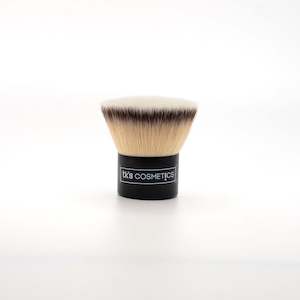Makeup Tools: TK's Deluxe Flat Kabuki Brush