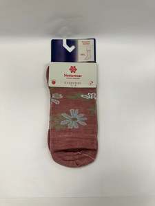 Socks: Women's Daisy Bloom Sock - Dusty Pink