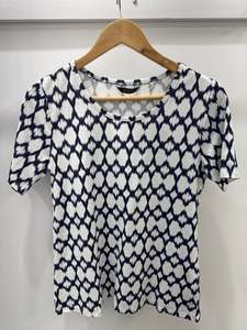 Just Landed: Abstract tee - Navy