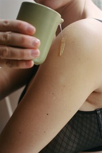 Beauty Bath Body: Night Touch Candle