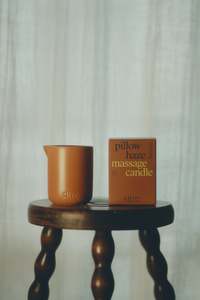 Beauty Bath Body: Pillow Haze Massage Candle