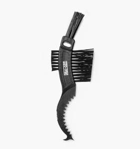 Bike Maintenance: Muc-Off - Claw Brush