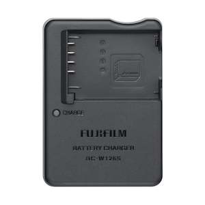 Fujifilm: Fujifilm Battery Charger BC-W126S