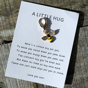 🐝 Bee Hug Token Clip