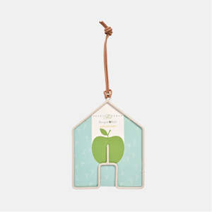 Under 40: Apple Bird Feeder house