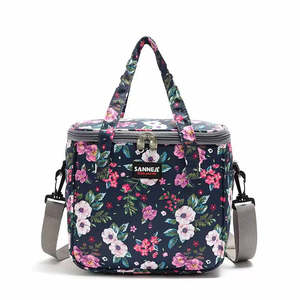 Home Living: Insulated Lunch Bag Floral 7 Liter TC3935| TOUCHANDCATCH NZ