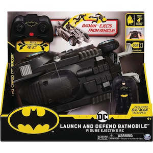 Action Toys Vehicles: BATMAN Launch And Defend Batmobile RC Vehicle With 10 Cm Action Figure