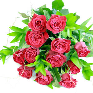 Valentines Day: Valentines Day 12 Red Roses