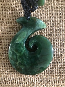 Hook Koru - Traditional Jade