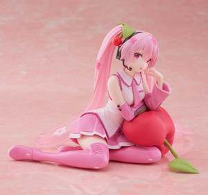 Products: Sakura Miku Desktop Cute Figure (Cherry Cushion Version) - Treasure Trip