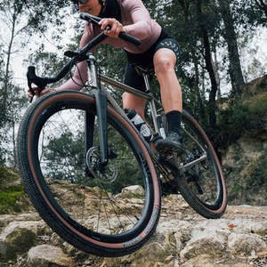 Hutchinson: Hutchinson Touareg TLR Tanwall – Go Beyond the Tarmac