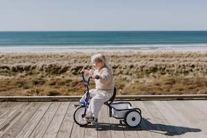 Frontpage: BLUE Tuff Trike - With Push Bar