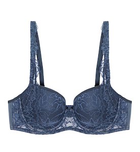 Triumph: AMOURETTE CHARM WHP02