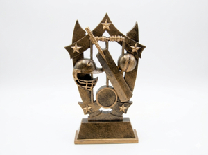 Cricket – Trophy Specialists & Engraving: Bat, Ball, Wickets and Helmet Trophy