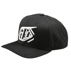 CURVED SNAPBACK HAT BADGE BLACK