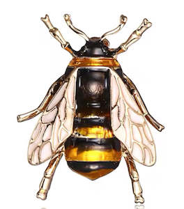 Brooches: Buzzy Bee Brooch Gold
