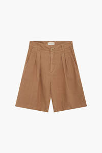 Maison Hotel Light Brown Woody Short