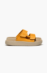 VEJA Safran Almond Etna Sandal