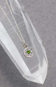 Zoe & Morgan Sterling Silver with Chrome Diopside Manuka Necklace