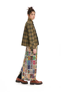 Autumn 2025: NOMD COLLEGE SHIRT-KHAKI