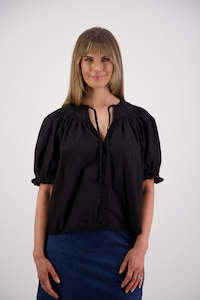 Briarwood: BRIARWOOD SELMA TOP-BLACK