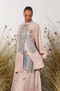 Maud Dainty: MAUD DAINTY CATS MEOW SHIRT-BIG ROSES