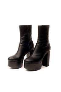Stolen Girlfriend: STOLEN LONG NIGHT PLATFORM BOOT
