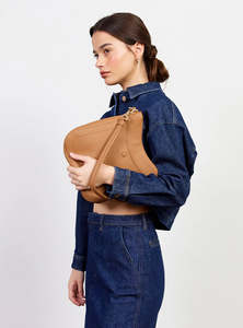 Saben: SABEN ROSIE SHOULDER BAG-TOFFEE LUXE