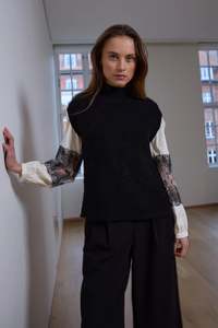 RUE DE FEMME GISELLE KNIT VEST-BLACK