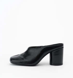 New Arrivals: ALIAS MAE ZOLA FOOTWEAR-BLACK OILY CRINKLE