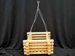 Accessories 1: Wooden hanging baskets - Square