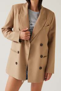 Sets: Dove Blazer | Sand Beige