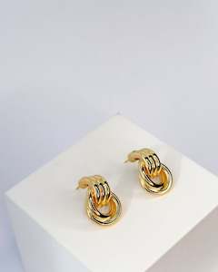 Tuesday Accessories: Knot Earings | Gold