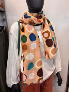 Enhance - Dotty Scarf