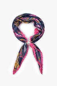 Accessories: Pleated Pearl Fasten Neck Tie | Feathers