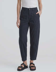 Foxwood | Roy Pant | Black