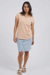 Foxwood: Manly Vee Tee Melon 12