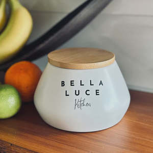 Bella Luce | Kitchen Sand Candle | Kinger Lime & Myrtle