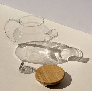 On Sundays: On Sunday | Tea Pot | Glass
