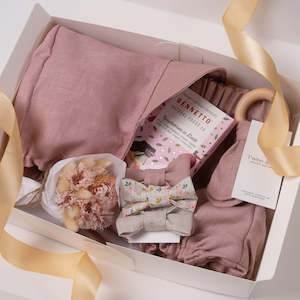 Celebration: Vintage Rose - New Baby Gift Box