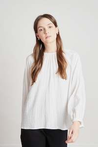 Everyday Is Magic Aw22: Kit blouse