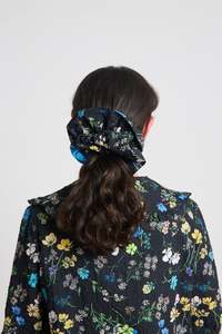 Made In Te Whanganui A Tara: Oversized scrunchie - Black floral