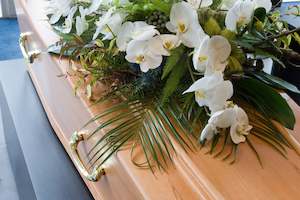 Funeral Flower Tributes: Casket Spray