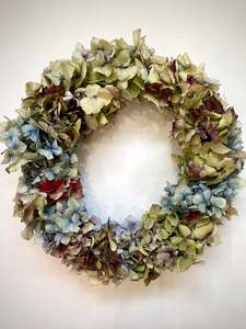 Dried Flowers: Antique Hydrangea Wreath