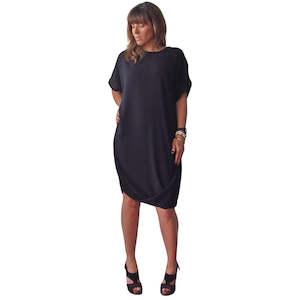 Non Auction: origami dress black