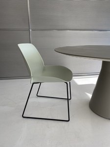 Products: Chair – Nuez – Marine Green