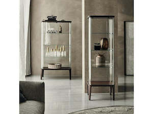 Showcase Units: CHANTAL