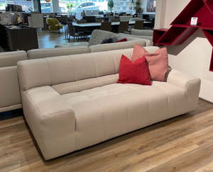 BRIC 2S MAXI  $5250 NOW $3900 FLOORSTOCK ONLY